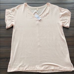 Lou & Grey women’s v neck